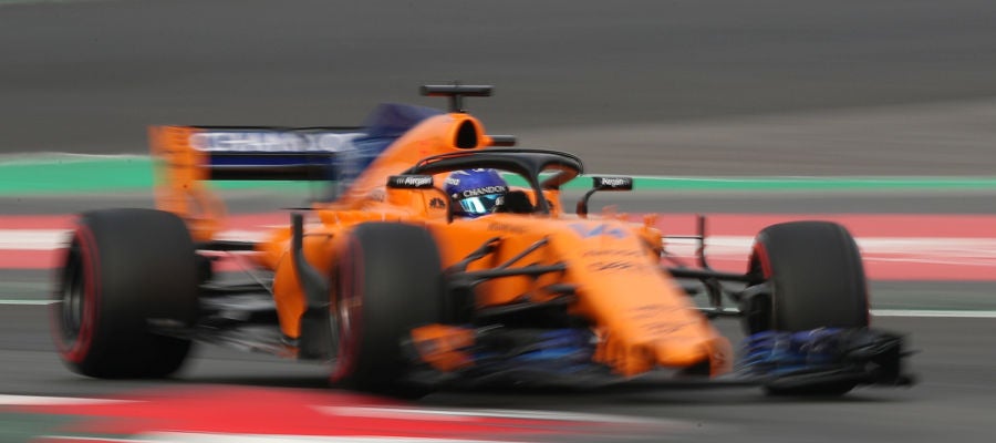 Fernando Alonso, rodando en Montmeló Fernando Alonso, rodando en Montmeló