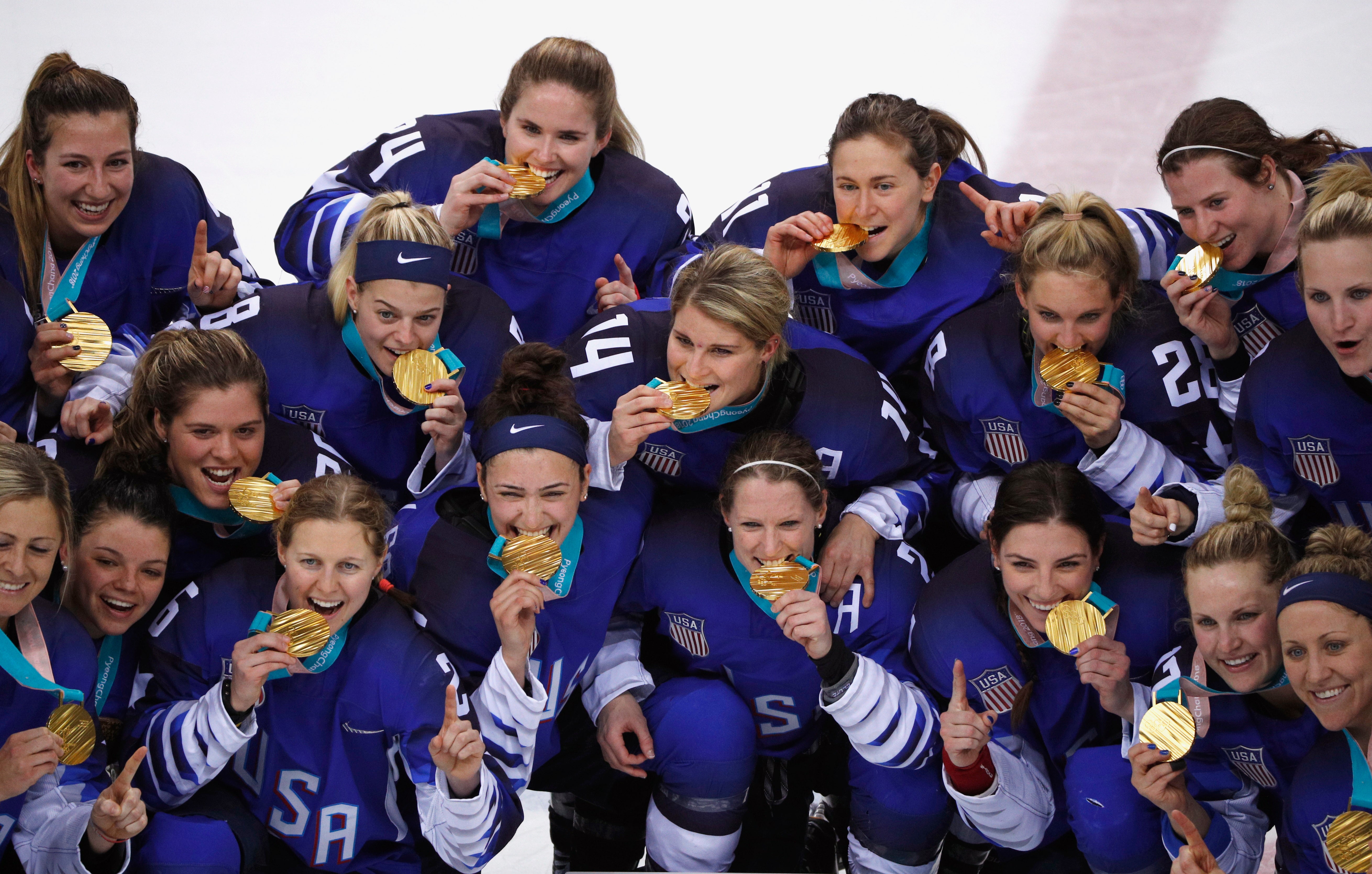 Las mujeres del equipo olímpico de Estados Unidos ganaron más medallas que los hombres por primera vez Las mujeres del equipo olímpico de Estados Unidos ganaron más medallas que los hombres por primera vez