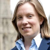 Reino Unido crea el ‘ministerio de la Soledad’ gestionada por Tracey Crouch 