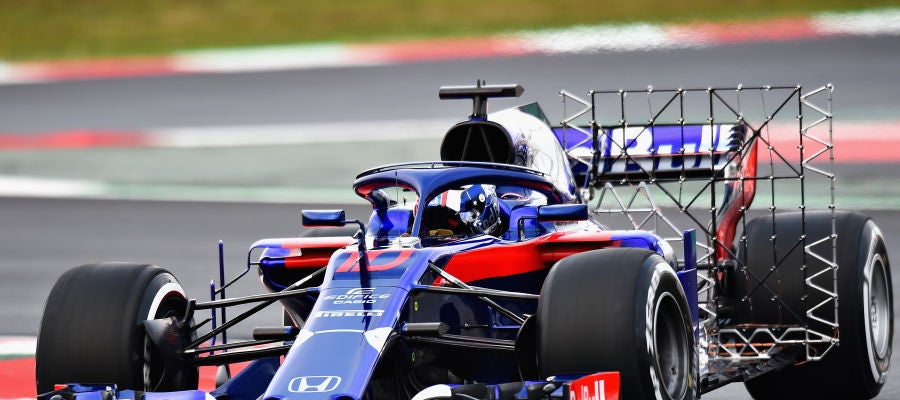 Pierre Gasly, rodando durante el segundo día de test en Barcelona Pierre Gasly, rodando durante el segundo día de test en Barcelona