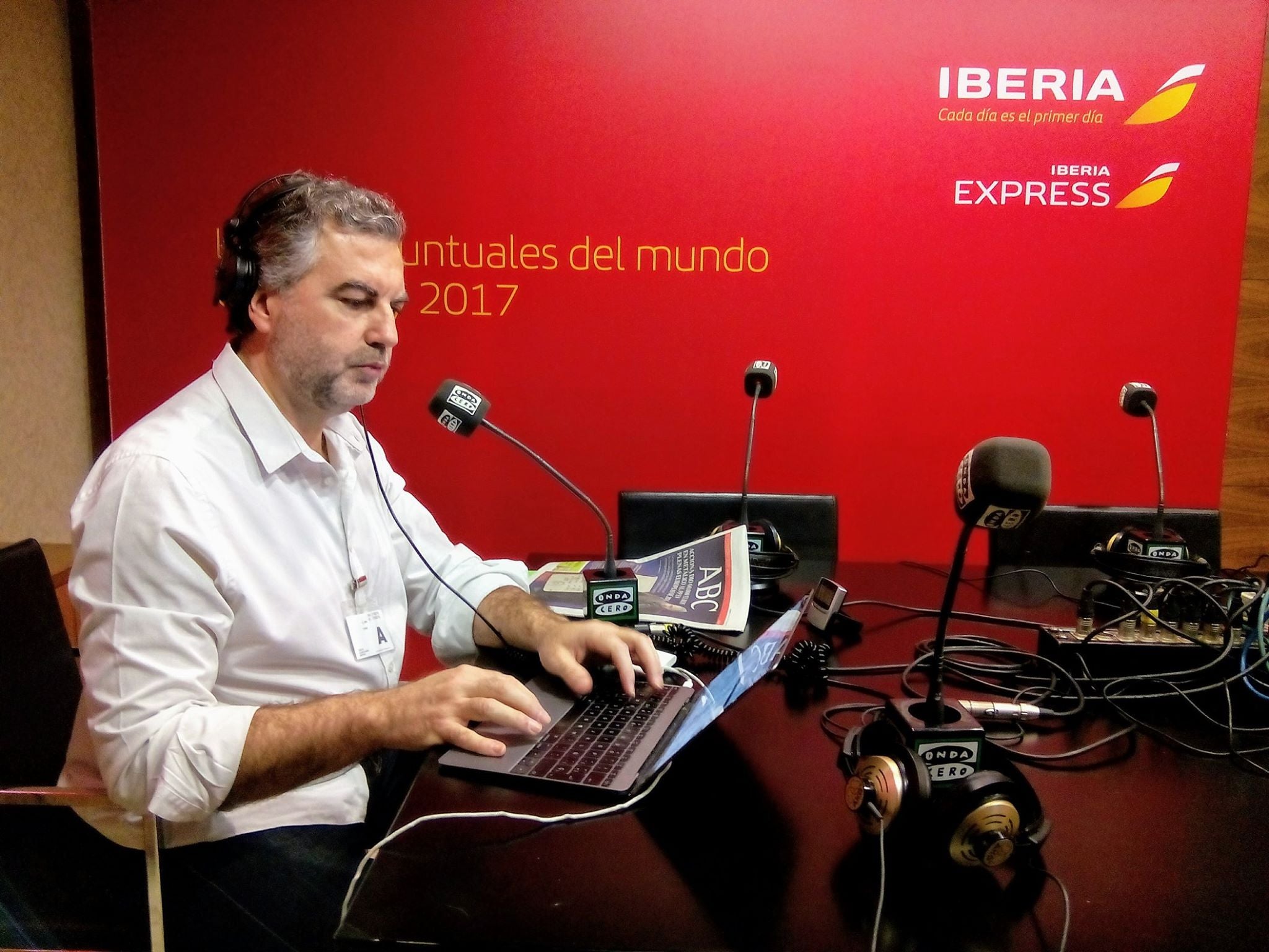 Monólogo de Alsina: "Quieren hacer a Jordi Sánchez candidato de mentira de una investidura que no saldrá adelante" Monólogo de Alsina: "Quieren hacer a Jordi Sánchez candidato de mentira de una investidura que no saldrá adelante"