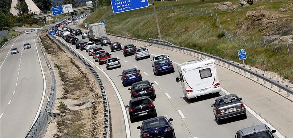 Arranca la operación salida de Semana Santa con 15 millones de desplazamientos previstos Arranca la operación salida de Semana Santa con 15 millones de desplazamientos previstos