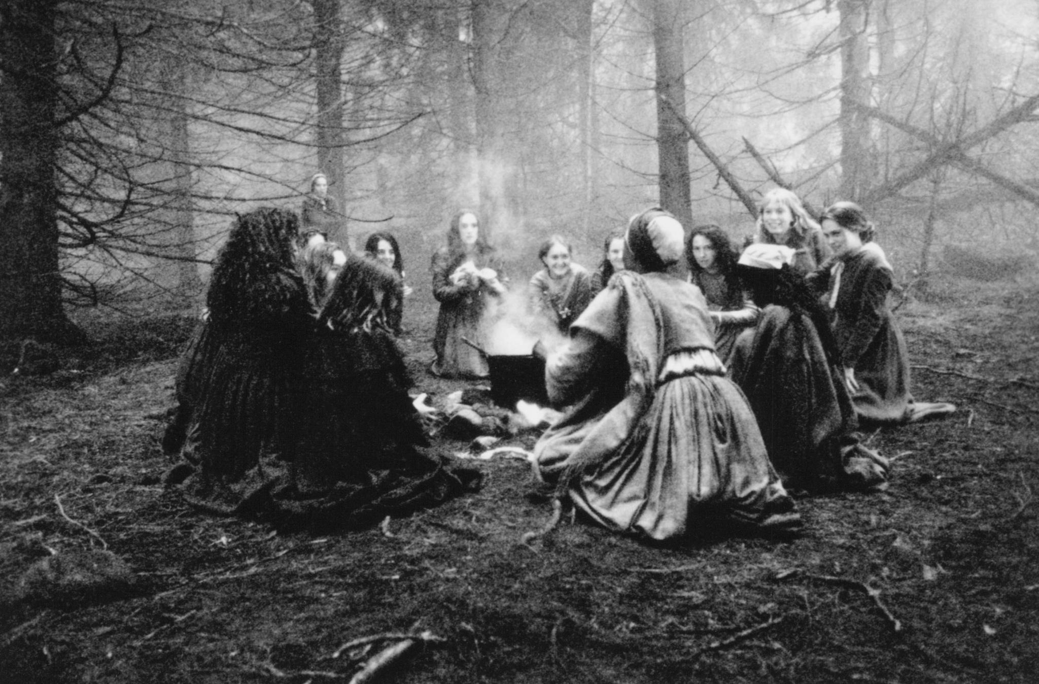 La cápsula del tiempo: Las brujas de Salem La cápsula del tiempo: Las brujas de Salem