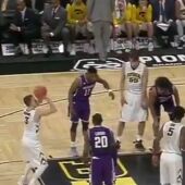 Bohannon, con el tiro libre