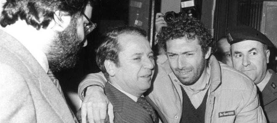 'Quini', con el expresidente del Barça Josep Lluis Núñez, tras ser liberado de su secuestro 'Quini', con el expresidente del Barça Josep Lluis Núñez, tras ser liberado de su secuestro