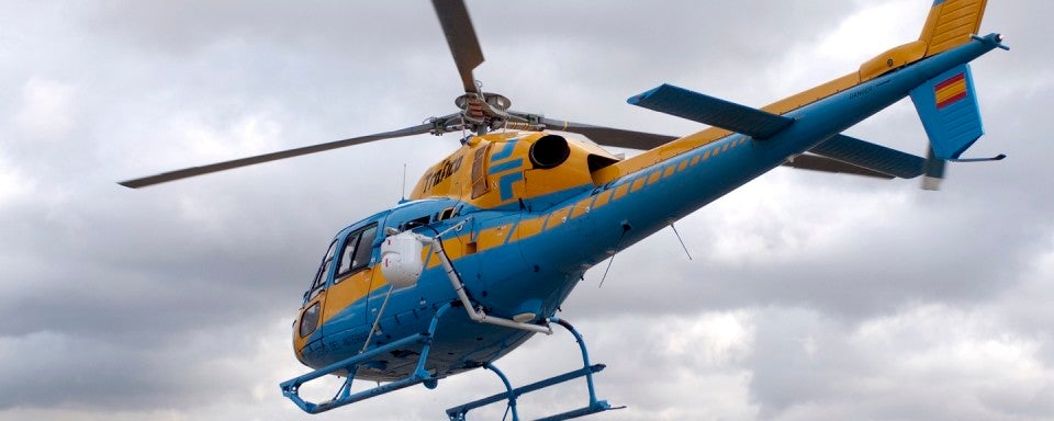 El helicóptero de la Guardia Civil intensifica la vigilancia en las carreteras segovianas por el incremento del número de fallecidos El helicóptero de la Guardia Civil intensifica la vigilancia en las carreteras segovianas por el incremento del número de fallecidos