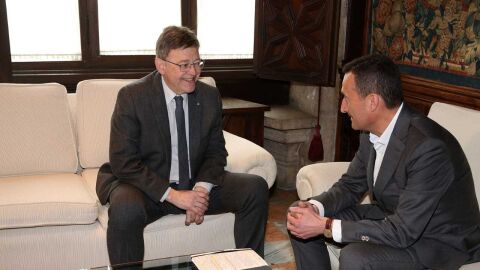 Ximo Puig y Carlos Gonz&aacute;lez en el Palau de la Generalitat