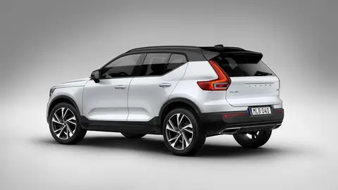 volvo-xc40-2018-003.jpg volvo-xc40-2018-003