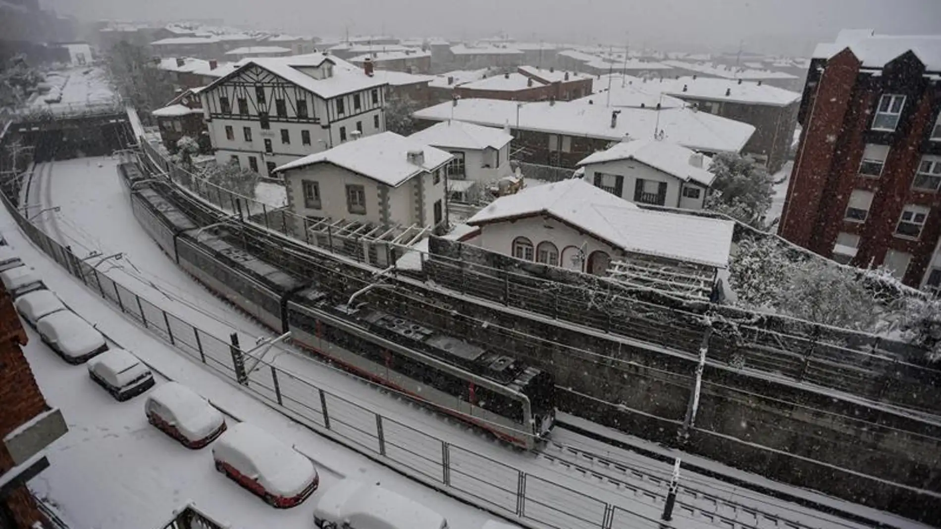 El temporal de nieve llega a Bilbao