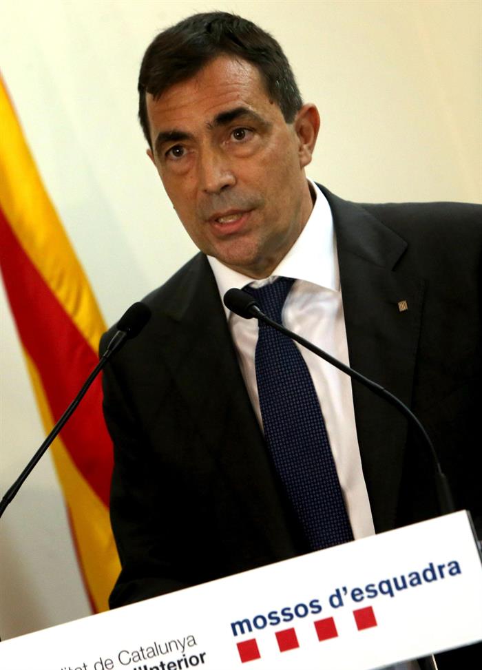 La juez Lamela imputa al exdirector de los Mossos y al exsecretario catalán de Interior La juez Lamela imputa al exdirector de los Mossos y al exsecretario catalán de Interior