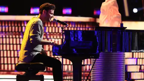 Miquel Fernández imita a Pablo López Tu Cara Me Suena