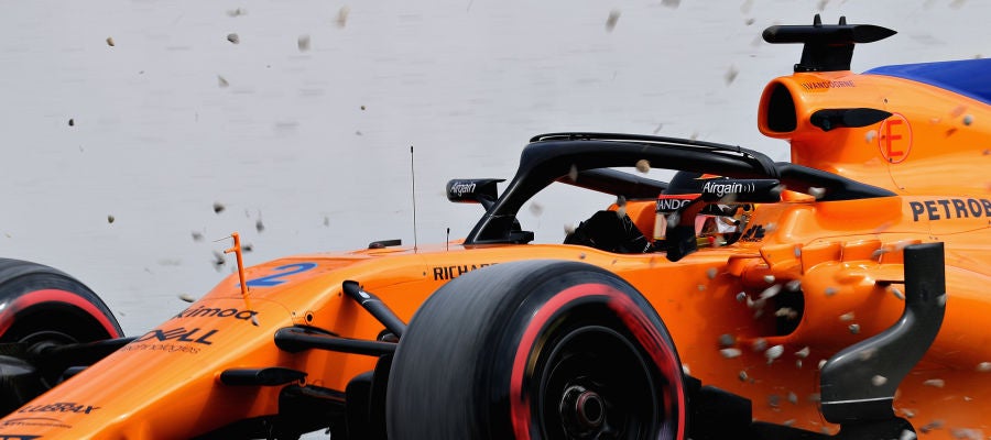 Vandoorne se sale de pista con el McLaren MCL33 Vandoorne se sale de pista con el McLaren MCL33
