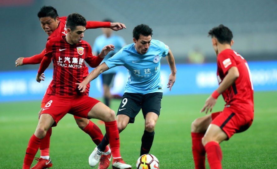 Carrasco y Gaitán debutan con el Daliang Yifang chino con derrota por 8-0 ante el Shanghai SIPG Carrasco y Gaitán debutan con el Daliang Yifang chino con derrota por 8-0 ante el Shanghai SIPG