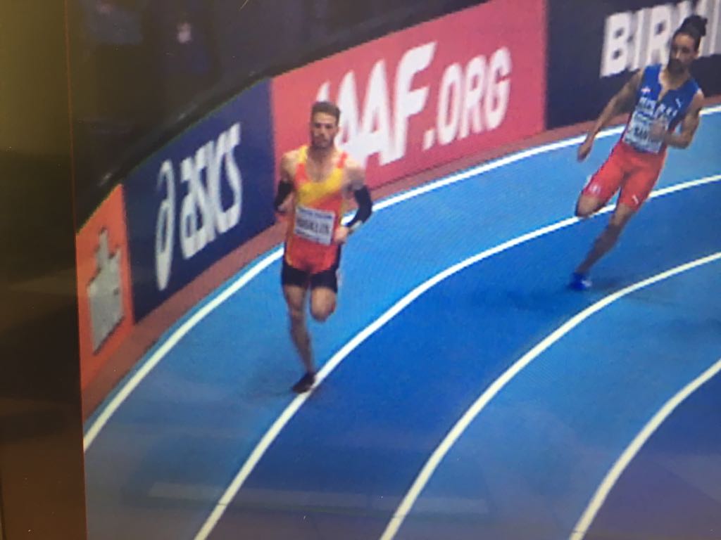 El momento por el que Husillos perdió la medalla de oro: ¿pisa la línea? El momento por el que Husillos perdió la medalla de oro: ¿pisa la línea?