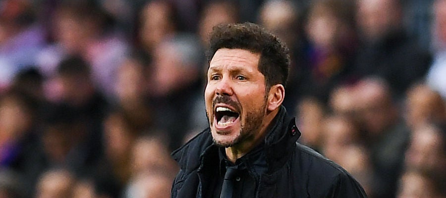 Simeone, en la banda del Camp Nou Simeone, en la banda del Camp Nou