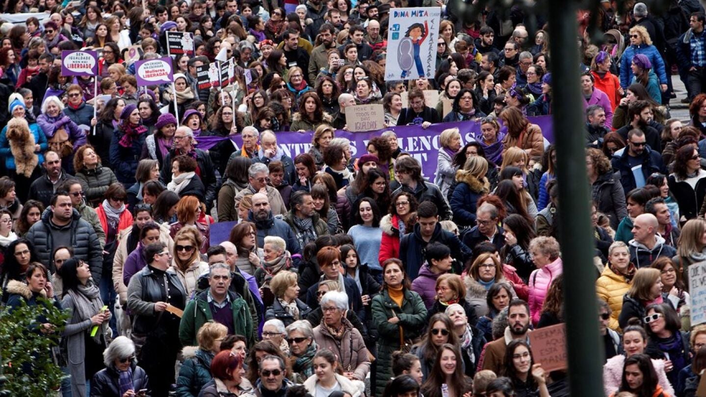 Manifestaci&oacute;n de mujeres en Vigo