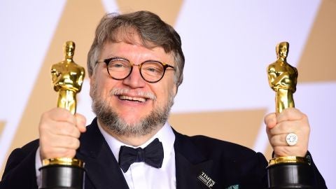 Guillermo del Toro, plet&oacute;rico con sus Oscar a Mejor Director y Mejor Pel&iacute;cula