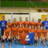 La plantilla del Club Voleibol Elche Viziusport ha completado una gran temporada y aspira al ascenso a Superliga 1.