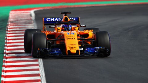 Fernando Alonso, rueda con el McLaren en Montmel&oacute;