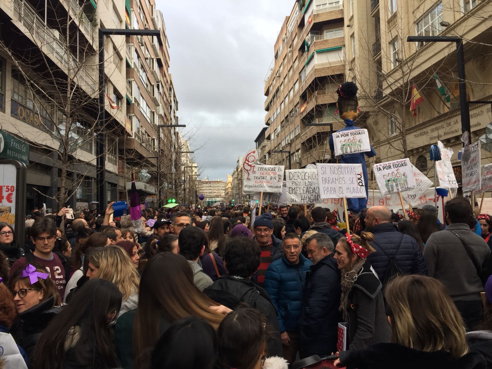 "Tenemos que seguir hacia delante" "Tenemos que seguir hacia delante"