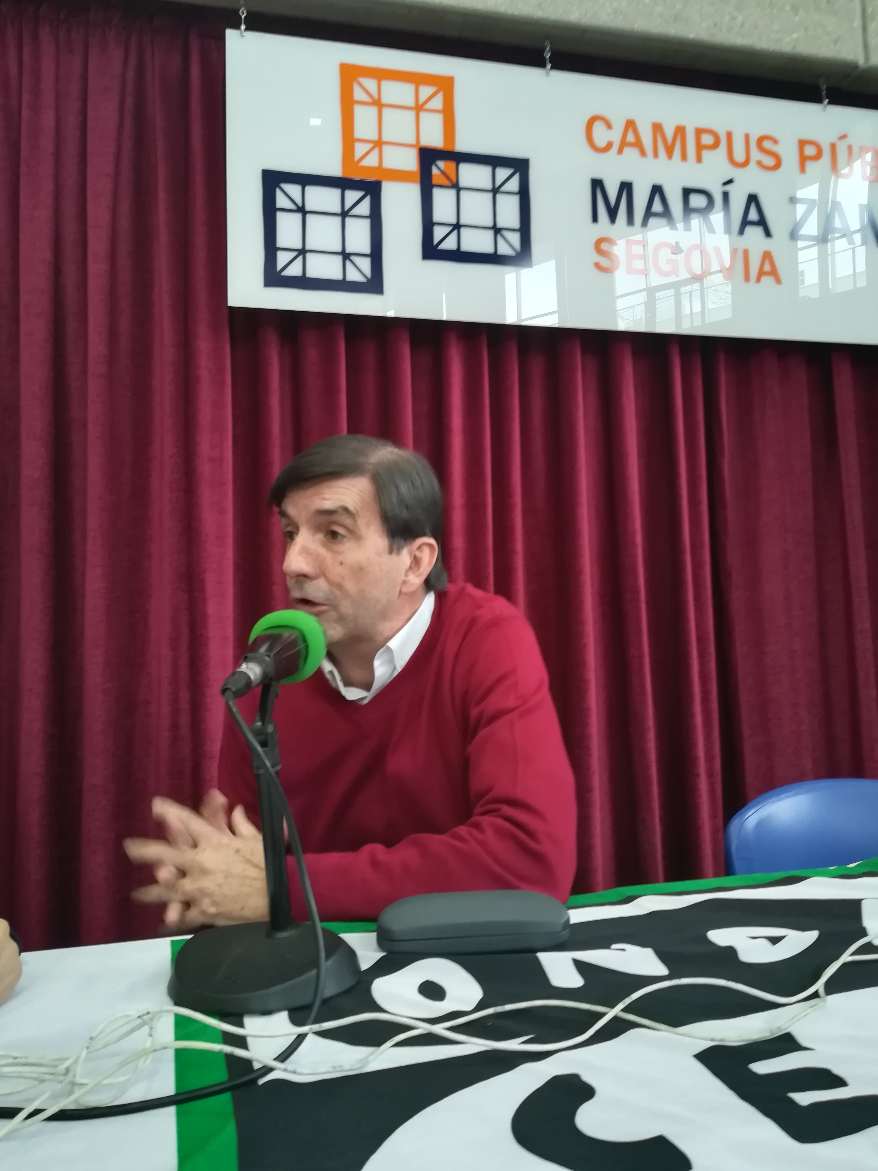 Entrevista a Agustín García Matilla Entrevista a Agustín García Matilla