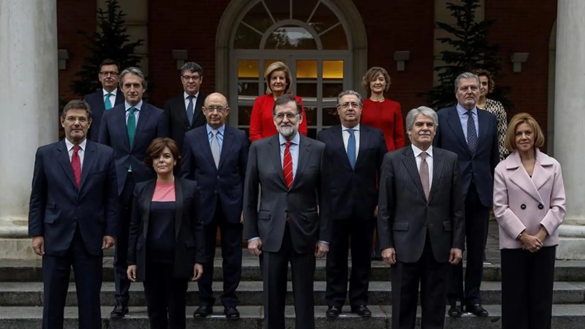 Mariano Rajoy y el resto del Ejecutivo, con la incoporación de Román Escolano como nuevo ministro de Economía