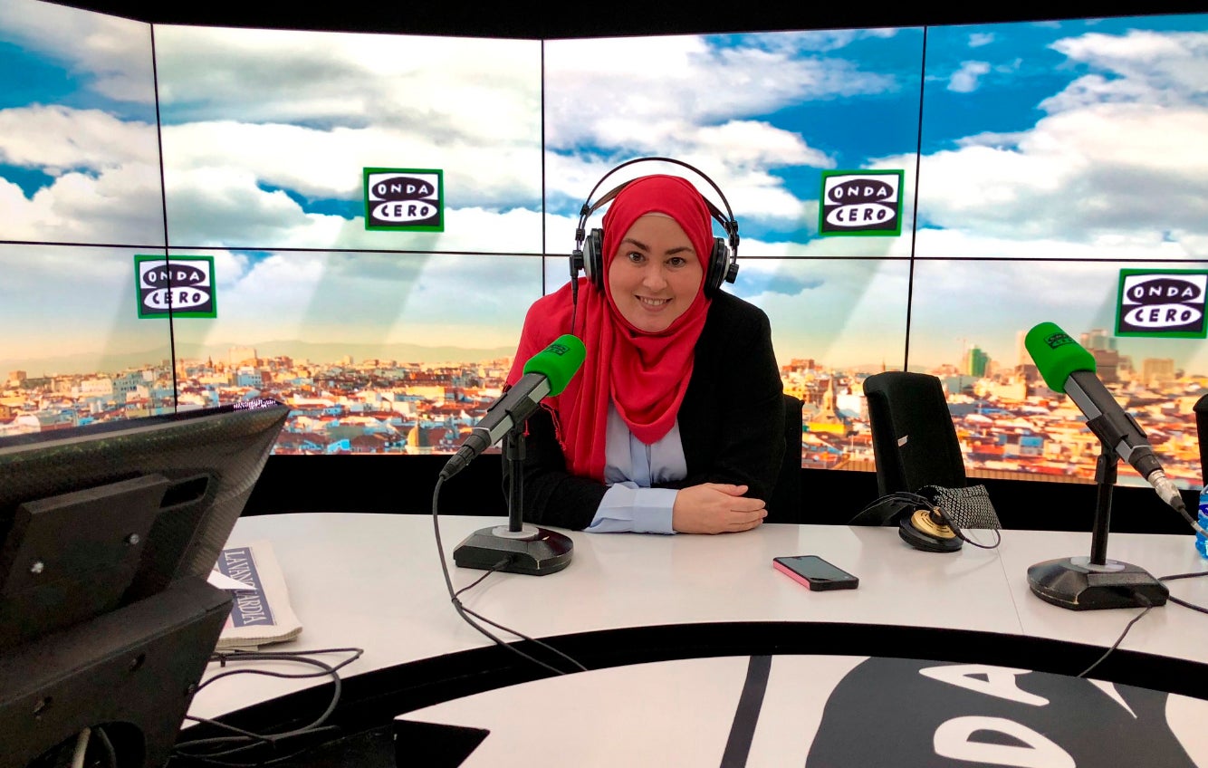 Amanda Figueras: "El velo no es un símbolo de sumisión de la mujer musulmana" Amanda Figueras: "El velo no es un símbolo de sumisión de la mujer musulmana"