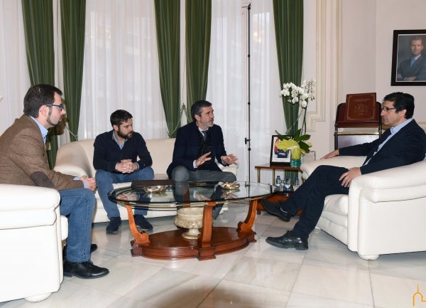 Caballero aborda diversos temas con la Asociación de Trabajadores Autónomos Caballero aborda diversos temas con la Asociación de Trabajadores Autónomos