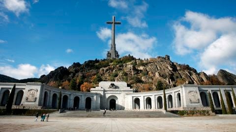 Vista general del Valle de los Ca&iacute;dos