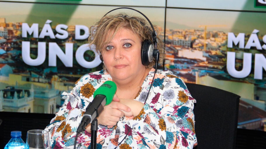 Raquel Alonso en los estudios de Onda Cero