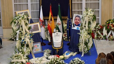 Capilla ardiente del peque&ntilde;o Gabriel en la Diputaci&oacute;n de Almer&iacute;a
