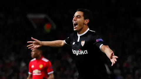 Ben Yedder celebra un gol en Old Trafford Ben Yedder celebra un gol en Old Trafford