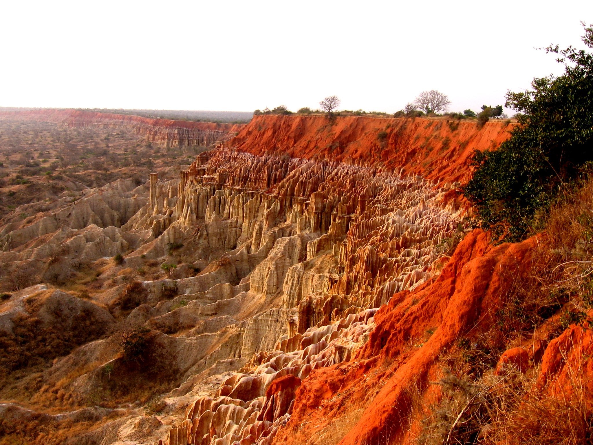 Abrimos una ventana a Angola y descubrimos una nueva cultura Abrimos una ventana a Angola y descubrimos una nueva cultura