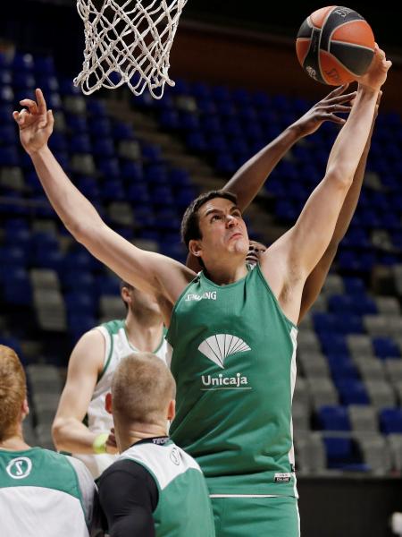 Uno contra uno: Conocemos al alero español Carlos Suárez Uno contra uno: Conocemos al alero español Carlos Suárez