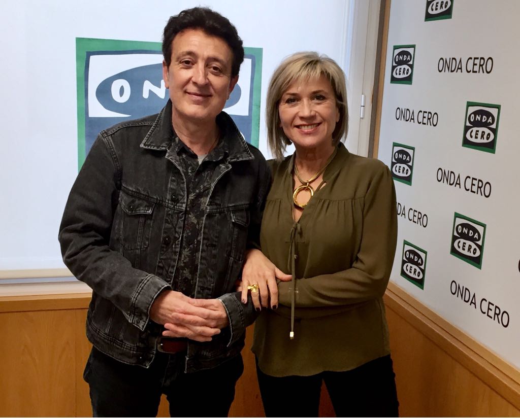 Manolo García: "Sigo loco por cantar, por hacer textos para canciones y por tirar la caña, a ver si pesco algo de felicidad" Manolo García: "Sigo loco por cantar, por hacer textos para canciones y por tirar la caña, a ver si pesco algo de felicidad"