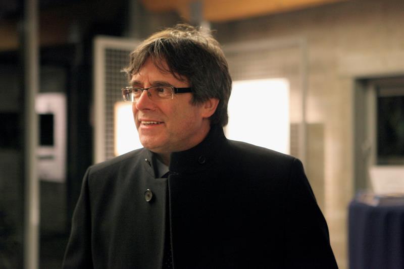 Puigdemont participará el domingo en Ginebra en un debate sobre Cataluña Puigdemont participará el domingo en Ginebra en un debate sobre Cataluña