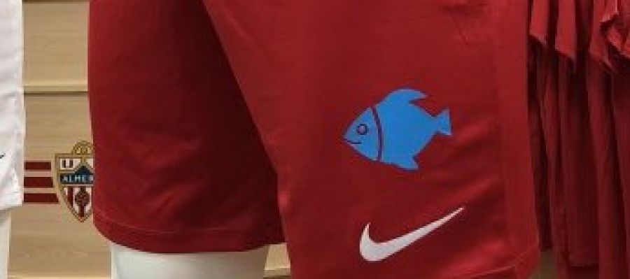 Un pez como homenaje a Gabriel del Almería Un pez como homenaje a Gabriel del Almería