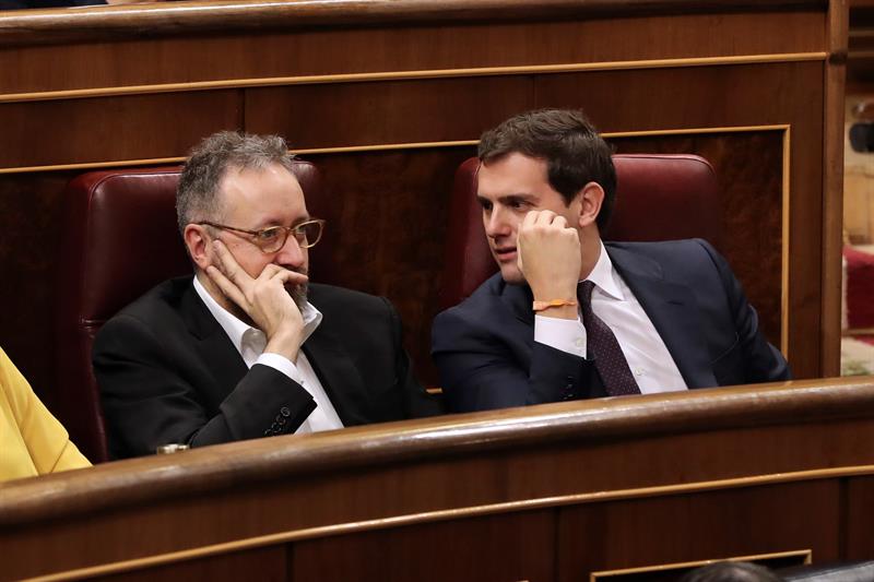 Ciudadanos pedirá la dimisión de Batet si el viernes no suspende a los diputados presos Ciudadanos pedirá la dimisión de Batet si el viernes no suspende a los diputados presos