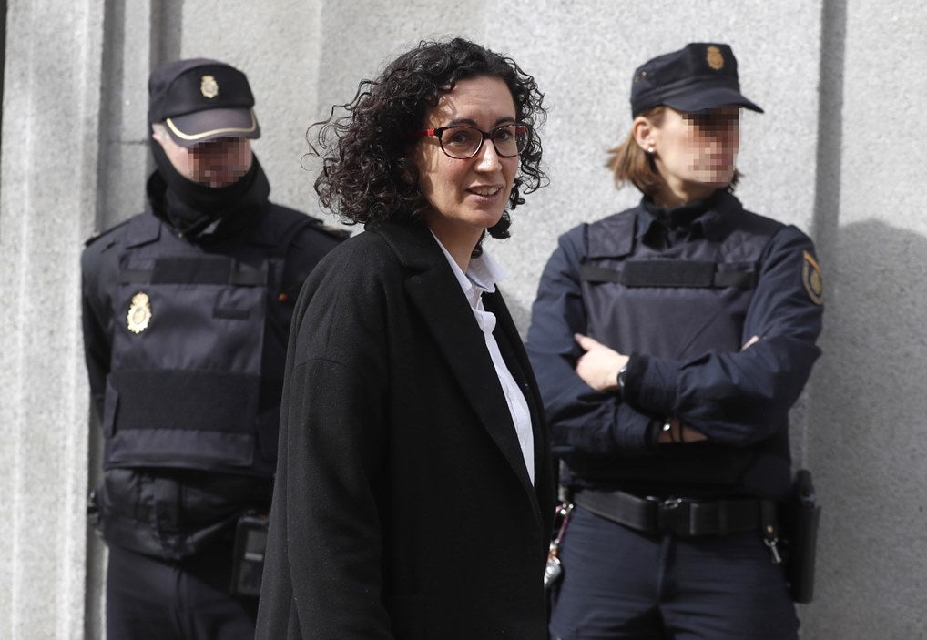 ERC viaja a Suiza para reunirse con Marta Rovira para preparar el juicio del procés ERC viaja a Suiza para reunirse con Marta Rovira para preparar el juicio del procés