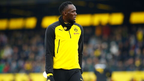 Bolt entrenando con el Borussia