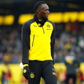 Bolt entrenando con el Borussia