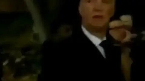 Van Gaal, al ser preguntado por la salida de Riquelme del Barça: "No corría, no marcaba... ¿Has visto a Messi?" Van Gaal, al ser preguntado por la salida de Riquelme del Barça: "No corría, no marcaba... ¿Has visto a Messi?"
