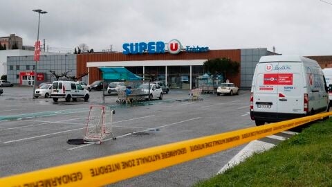 Lugar del ataque terrorista en la localidad francesa de Tr&egrave;bes