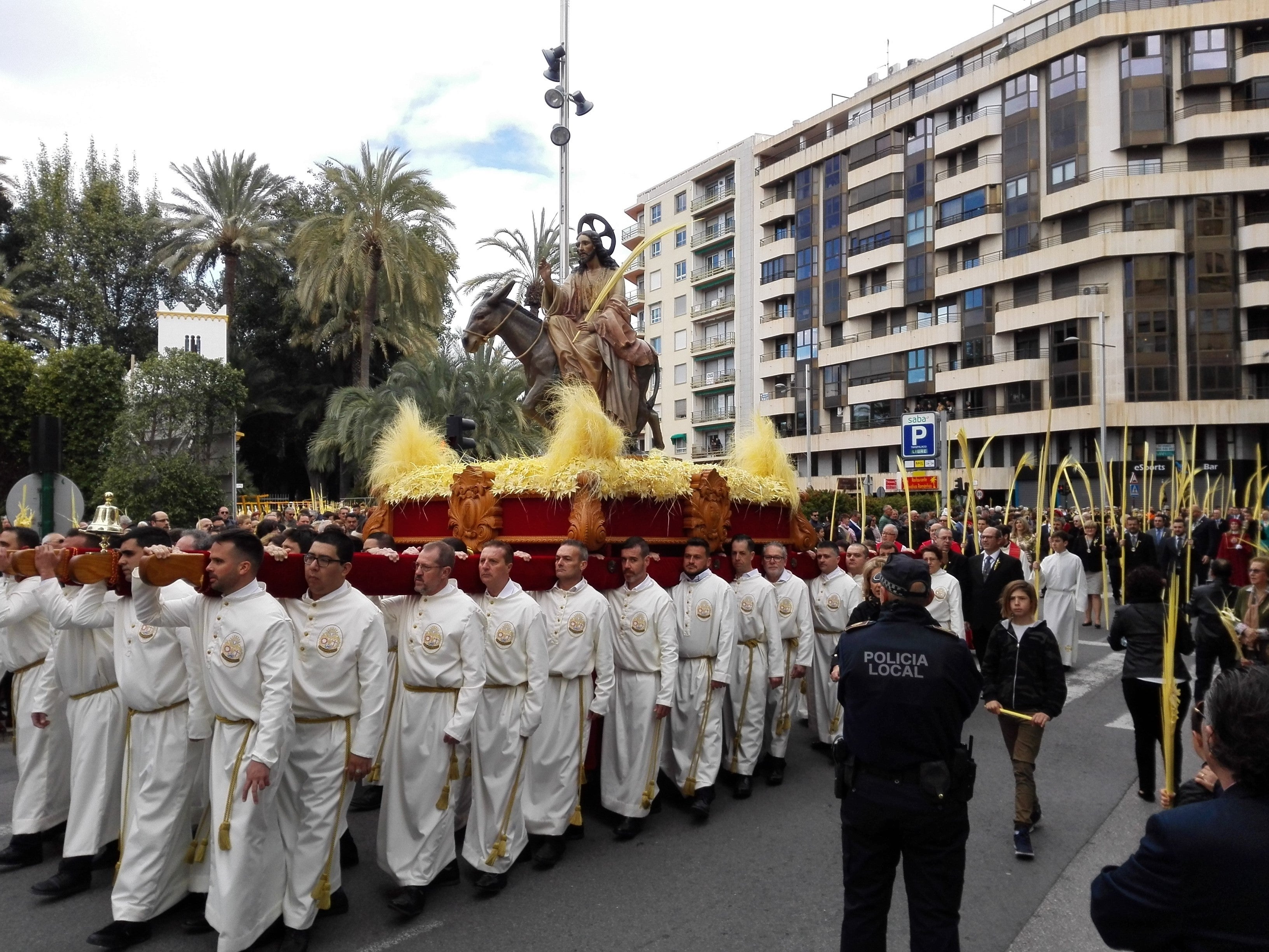 Más de 1.400 cofrades de España se reúnen este fin de semana en Elche Más de 1.400 cofrades de España se reúnen este fin de semana en Elche