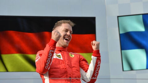 Vettel celebra un triunfo