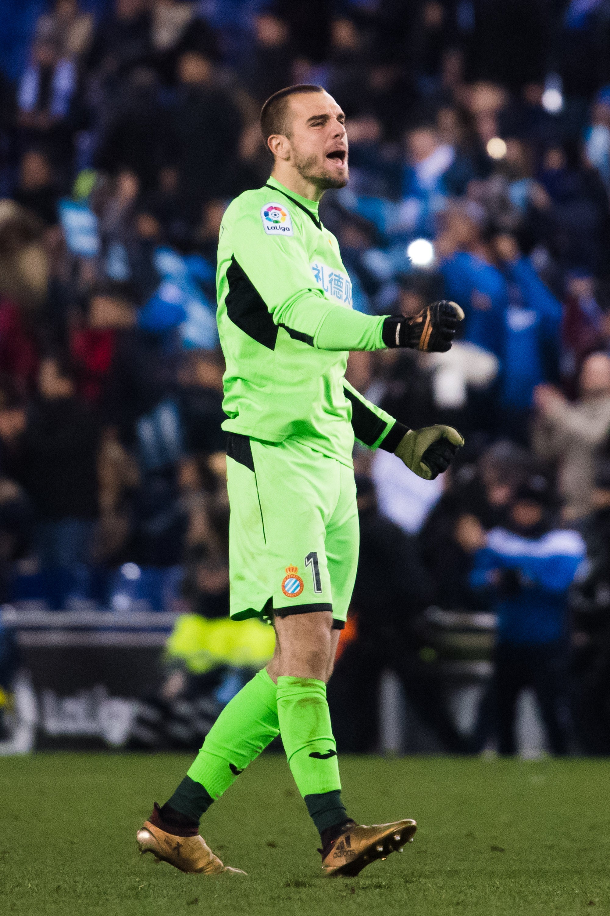 El Betis hace oficial el fichaje del portero Pau López hasta 2023 El Betis hace oficial el fichaje del portero Pau López hasta 2023