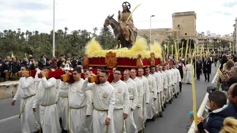 Trono de Jesús Triunfante en la Semana Santa de Elche. SEMANA SANTA ILICITANA