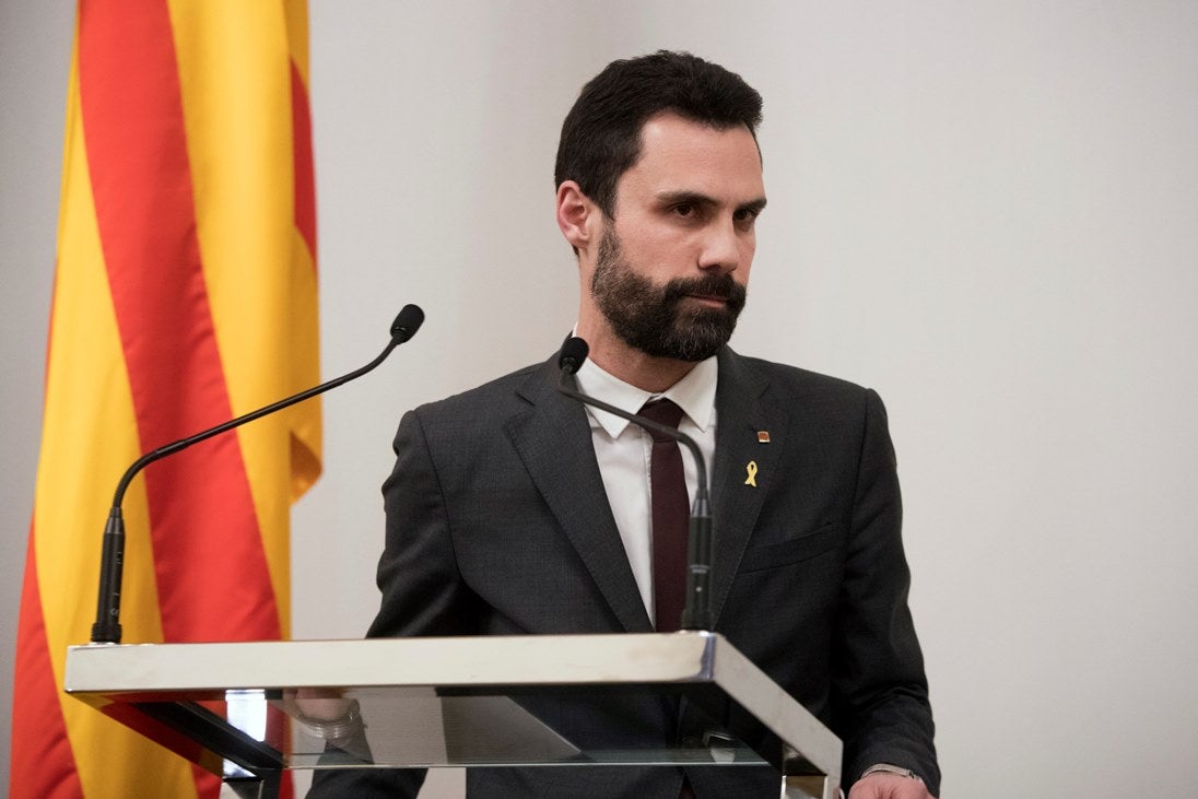 Torrent aplaza el debate de investidura tras la negativa del juez Llarena a excarcelar a Jordi Sánchez Torrent aplaza el debate de investidura tras la negativa del juez Llarena a excarcelar a Jordi Sánchez