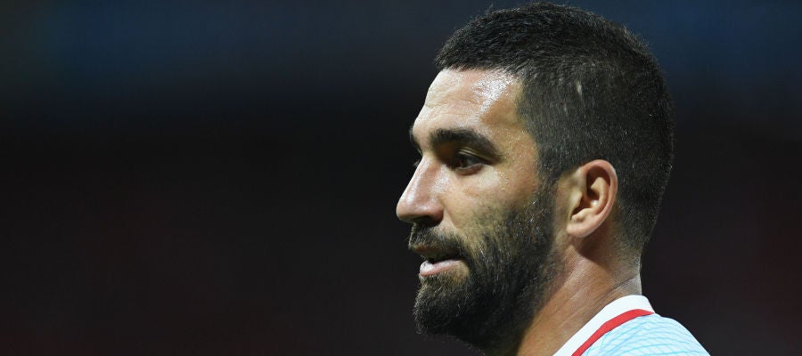 Arda Turan durante un encuentro Arda Turan durante un encuentro