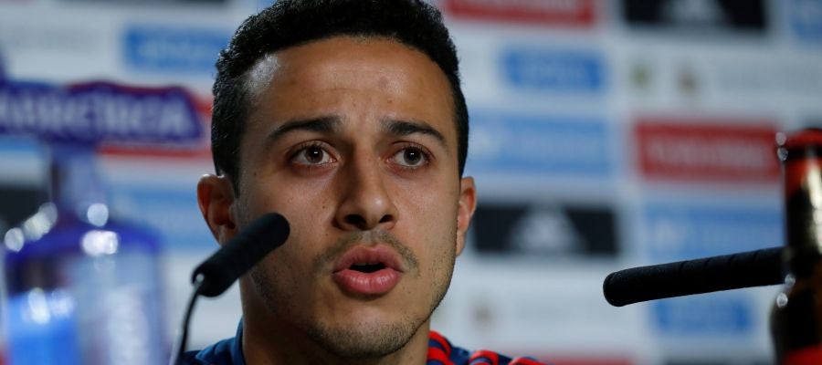 Thiago Alcántara, en rueda de prensa Thiago Alcántara, en rueda de prensa